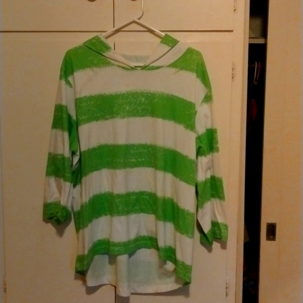 3/4 sleeve shirt